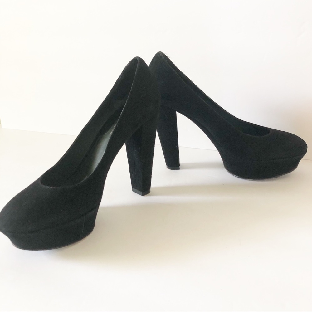 Donna Karan Collection Black Suede Platform Pumps - Picture 12 of 14